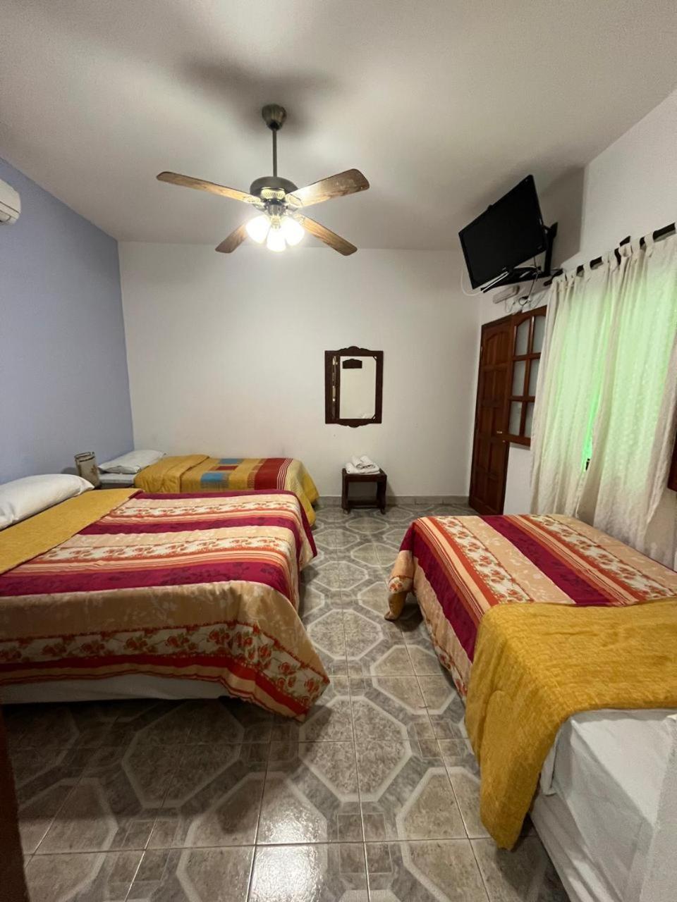 Cabanas Y Hostal Las Marias Кафайяте Экстерьер фото